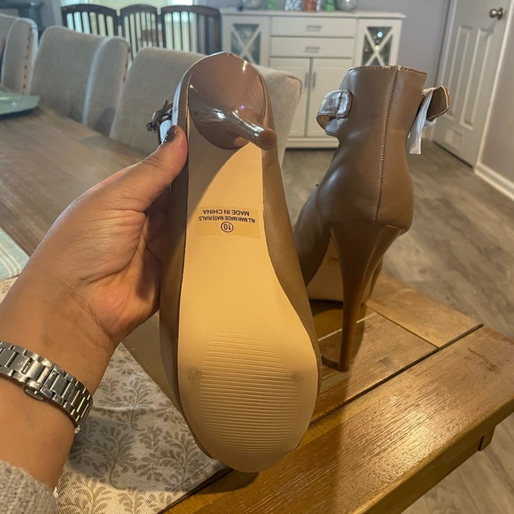 High heel shoes from VENUS - Picture 5 of 5